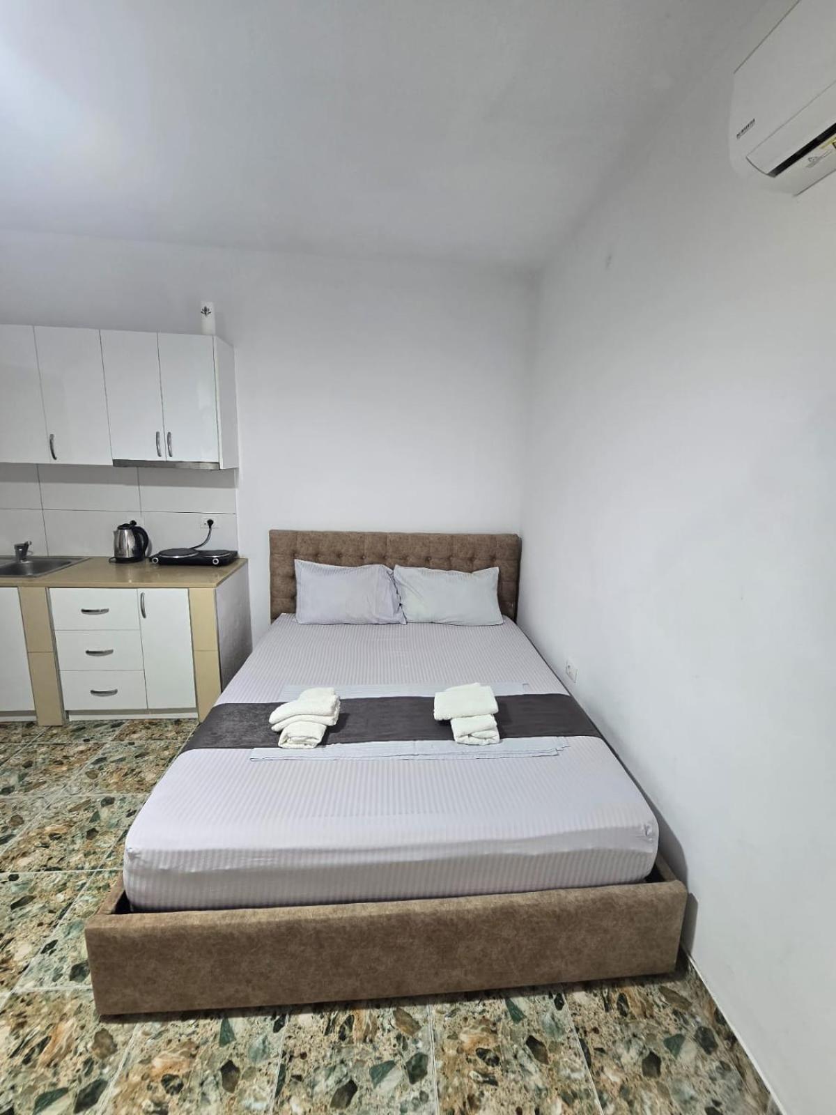 Elite Inn Vlorë Exterior foto
