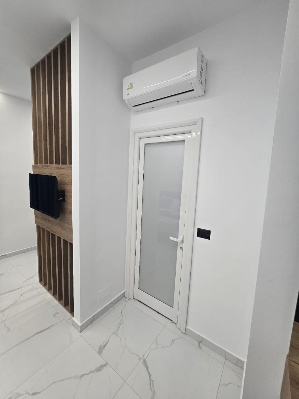 Elite Inn Vlorë Exterior foto