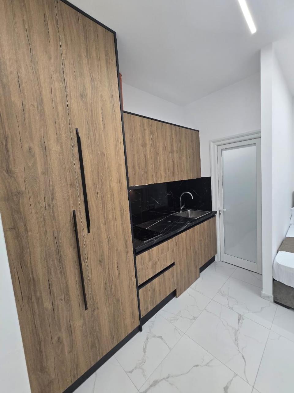 Elite Inn Vlorë Exterior foto